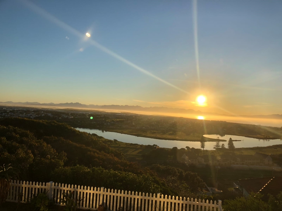 To Let 3 Bedroom Property for Rent in Muizenberg Western Cape